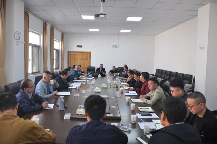 云煤（拉斯维加斯官网）集团总司理助理陈家昆一行到陆东煤矿公司开展清静检查