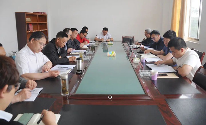 云煤（拉斯维加斯官网）集团总司理助理、刷新办主任陈家昆一行到陆东煤矿公司开展深化国企刷新三年行动专项督导