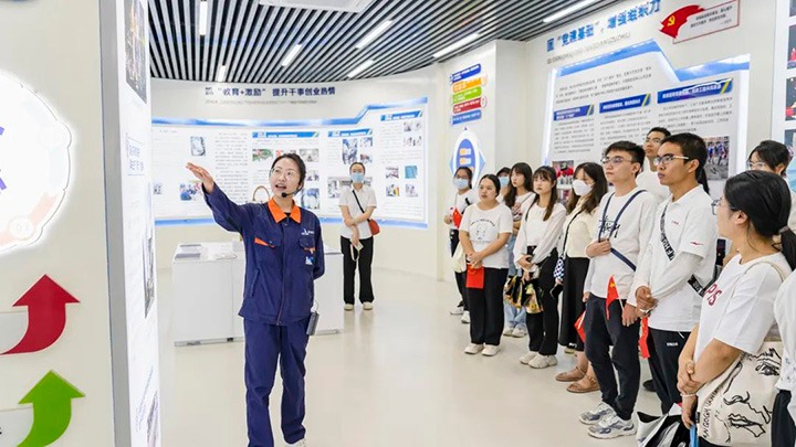 【简讯】开远团市委组织大学生到解化分公司旅行学习｜曲煤焦化公司开展清静生产大讨论运动｜田坝煤矿公司开展管理职员素质提升班