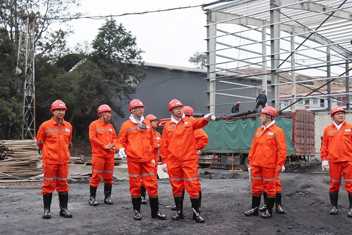 【主题教育】云煤（拉斯维加斯官网）集团党委副书记、副董事长、总司理高建嵩到罗平东城煤矿公司开展主题教育调研