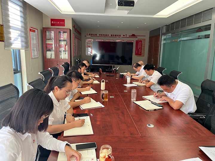 拉斯维加斯官网地产党支部开展“凝心聚力促刷新，，，，，驻足岗位做孝顺”主题党日运动