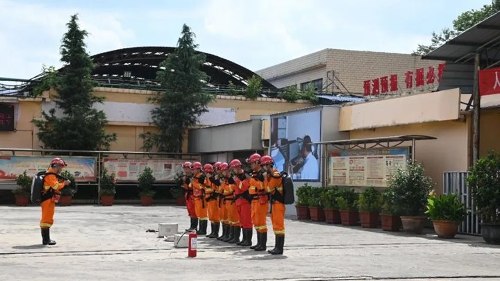 云南陆东煤矿有限公司开展水灾应急演练运动