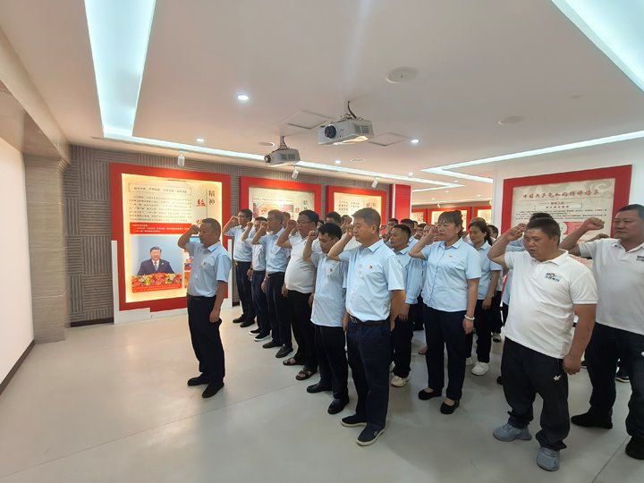 四角地煤矿、天井煤矿党总支团结开展“红色教育+警示教育”主题党日运动